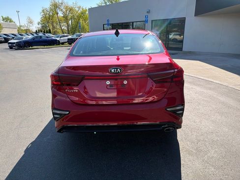 Certified 2021 Kia Forte LXS FWD image 8