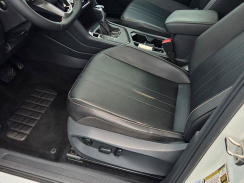 Certified 2022 Volkswagen Tiguan SE w/ Panoramic Sunroof Package FWD image 20