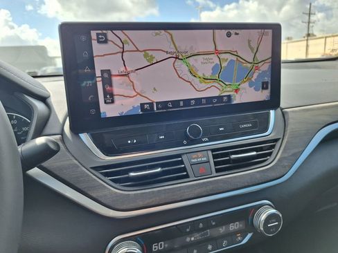 Used 2025 Nissan Altima 2.5 SL image 24