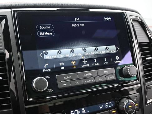 Used 2021 Nissan Titan PRO-4X w/ Pro-4x Convenience Package AWD/4WD image 14