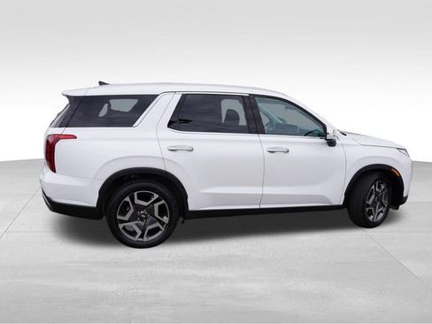 Used 2023 Hyundai Palisade SEL AWD/4WD image 4