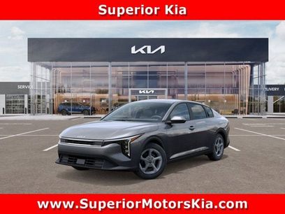 New 2025 Kia K4 LXS