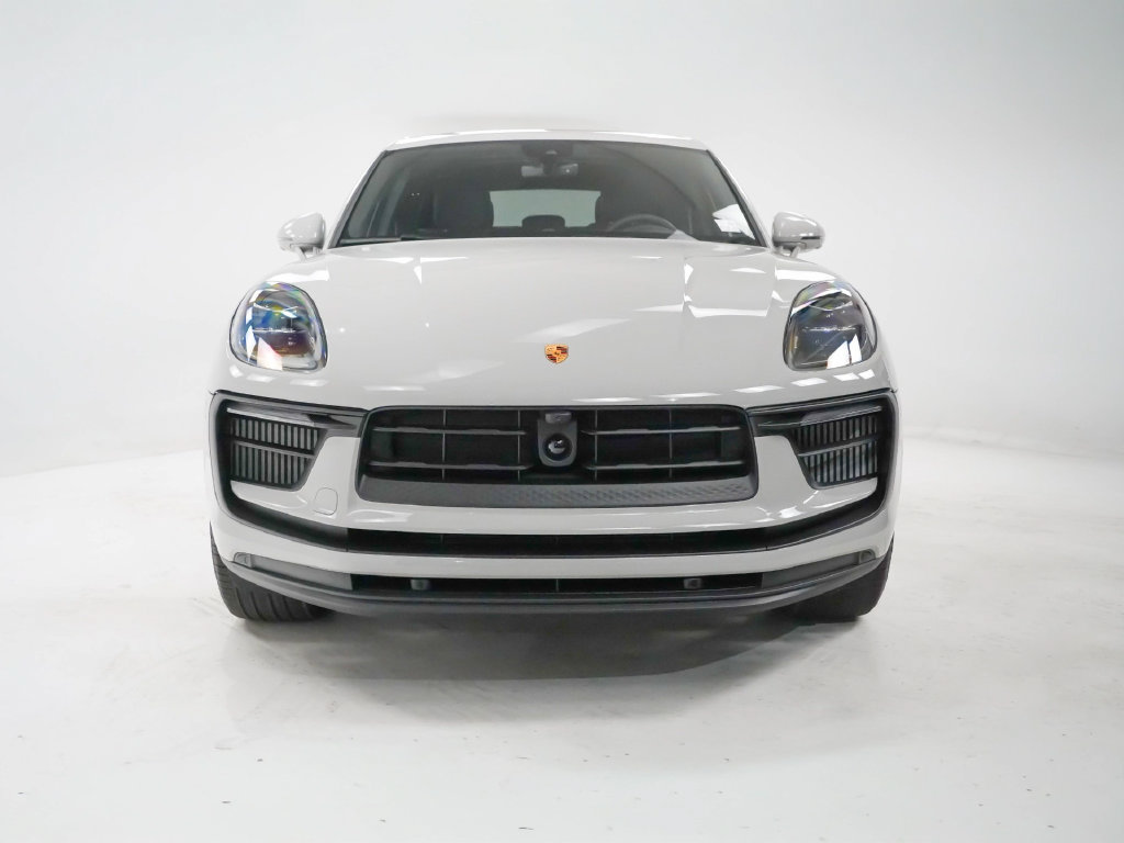 Certified 2026 Porsche Macan S AWD/4WD image 6