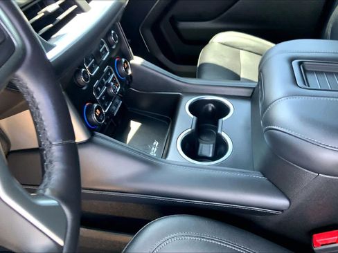 Used 2021 Chevrolet Tahoe Z71 AWD/4WD image 17