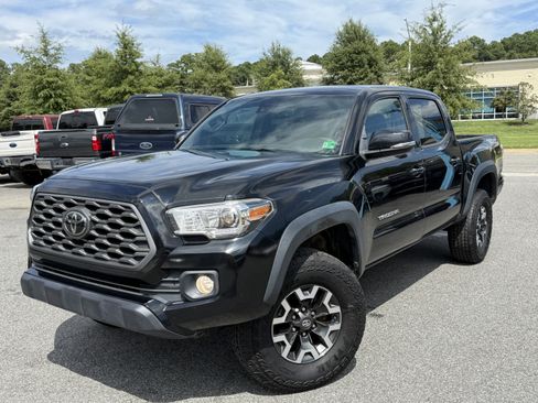 Used 2021 Toyota Tacoma TRD Off-Road image 11