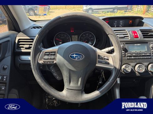 Used 2015 Subaru Forester 2.5i Premium AWD/4WD image 9