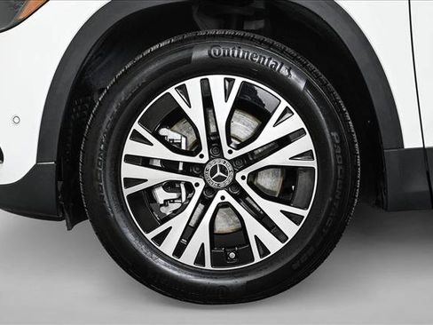 Certified 2025 Mercedes-Benz GLA 250 4MATIC image 25