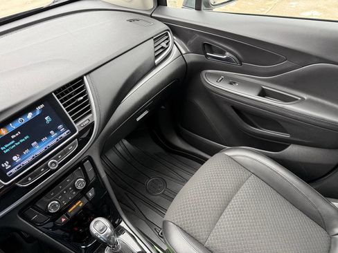 Used 2018 Buick Encore Preferred image 21