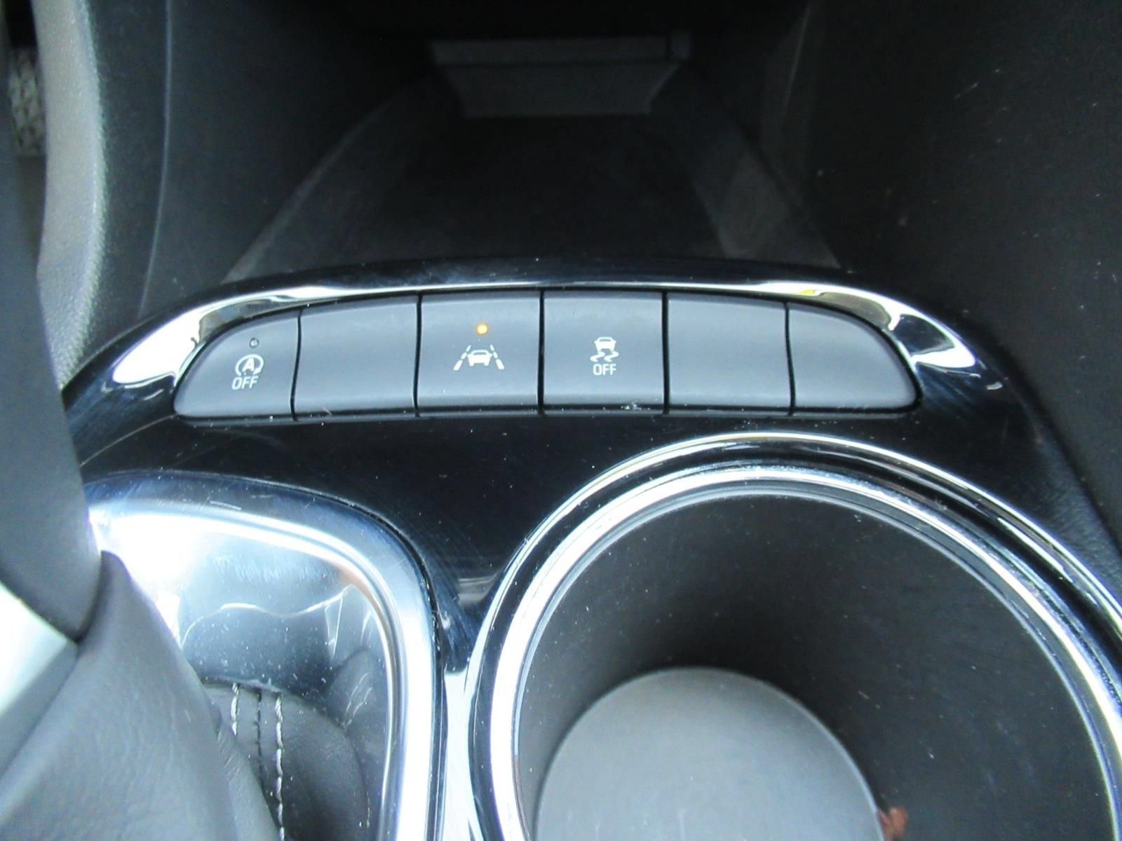 Used 2023 Buick Encore GX Preferred w/ Cold Weather Comfort Package FWD image 27