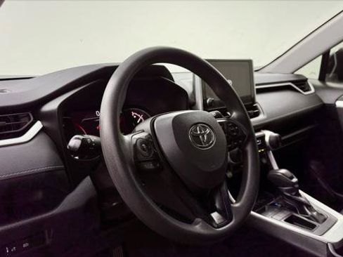 Used 2024 Toyota RAV4 LE FWD image 24