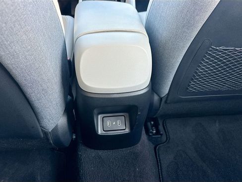 New 2025 Hyundai Elantra Limited w/ Cargo Package image 27