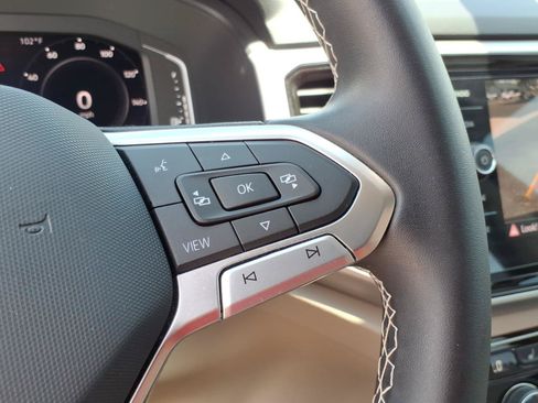 Certified 2023 Volkswagen Atlas SE FWD image 32