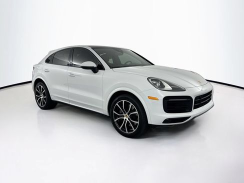 Used 2022 Porsche Cayenne Coupe AWD/4WD image 3