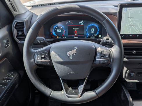 Used 2025 Ford Bronco Sport Outer Banks w/ Outer Banks Tech Package+ AWD/4WD image 13