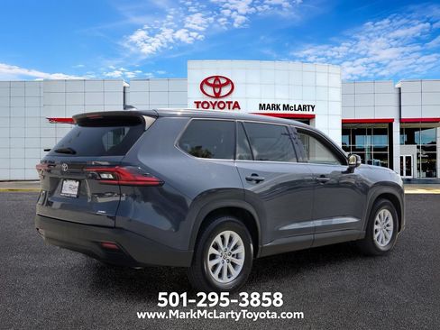 Used 2025 Toyota Grand Highlander AWD image 5