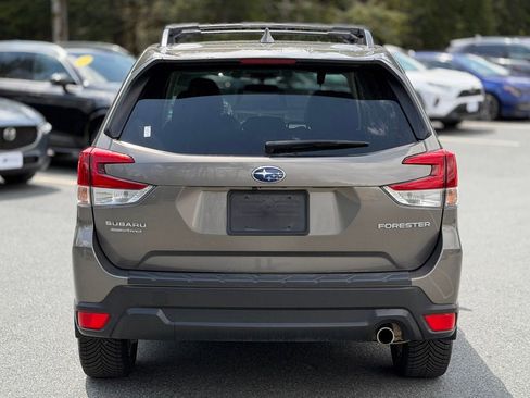 Used 2021 Subaru Forester Limited AWD/4WD image 4