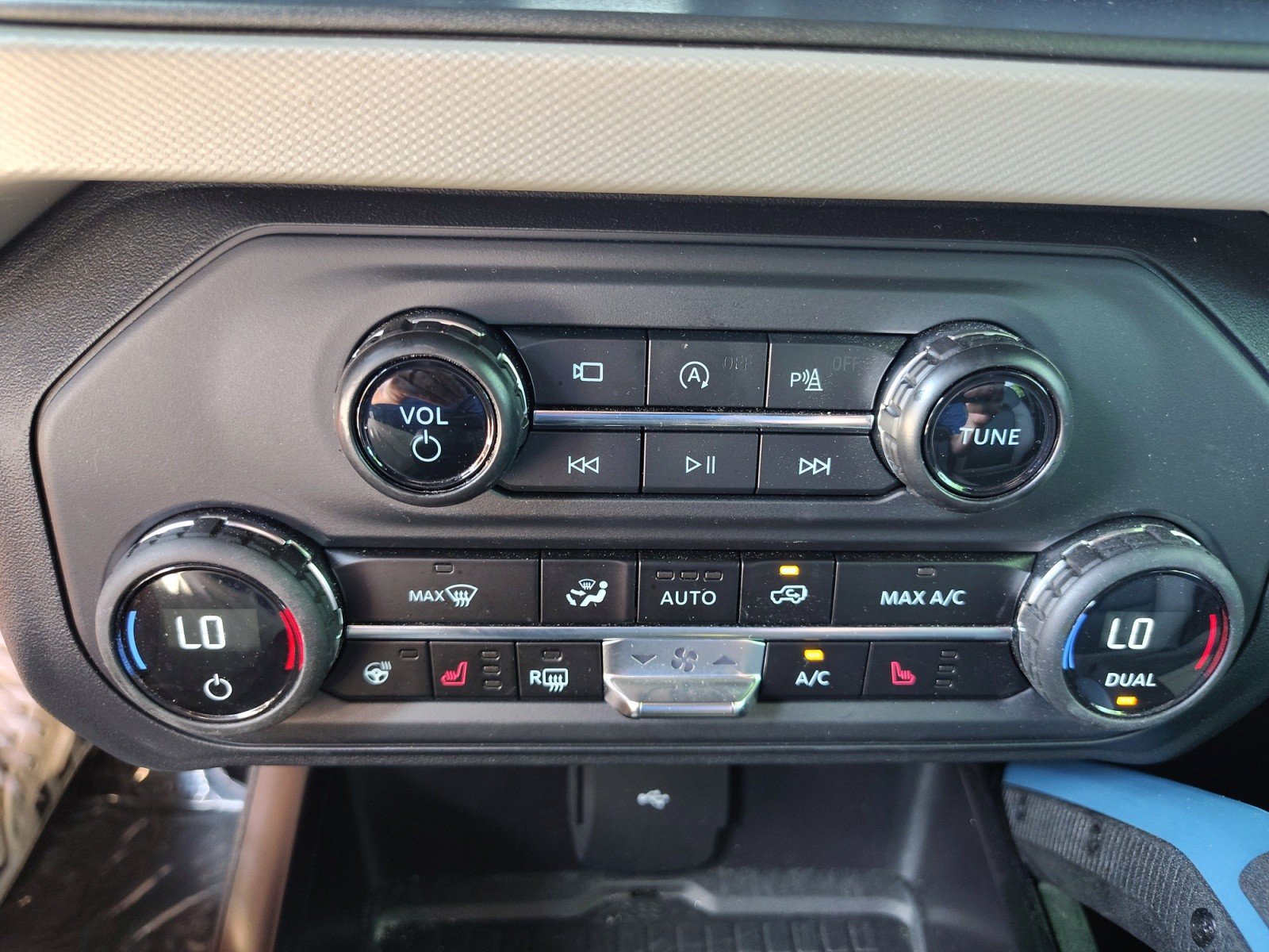 Used 2024 Ford Bronco Wildtrak AWD/4WD image 26