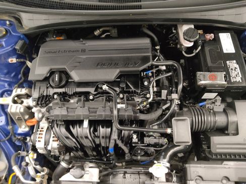 Used 2023 Hyundai Elantra SEL w/ Convenience Package image 30