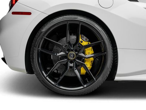 Used 2018 Ferrari 488 GTB RWD image 30