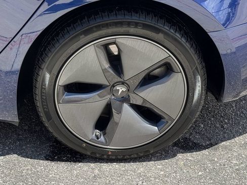 Used 2018 Tesla Model 3 Long Range AWD/4WD image 11