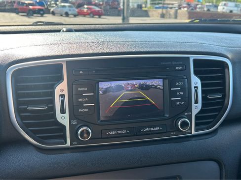 Used 2017 Kia Sportage LX FWD image 22