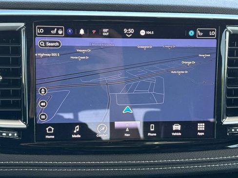Used 2022 Chrysler Pacifica Touring-L w/ Uconnect Theater Family Group FWD image 32