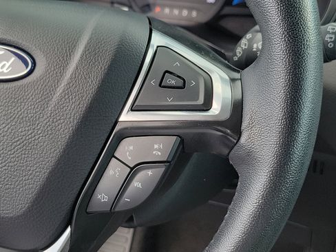 Used 2024 Ford Edge SEL AWD/4WD image 25