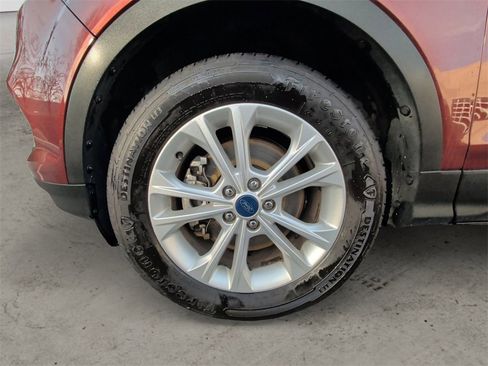 Used 2018 Ford Escape SE w/ SE Sync 3 Package image 14