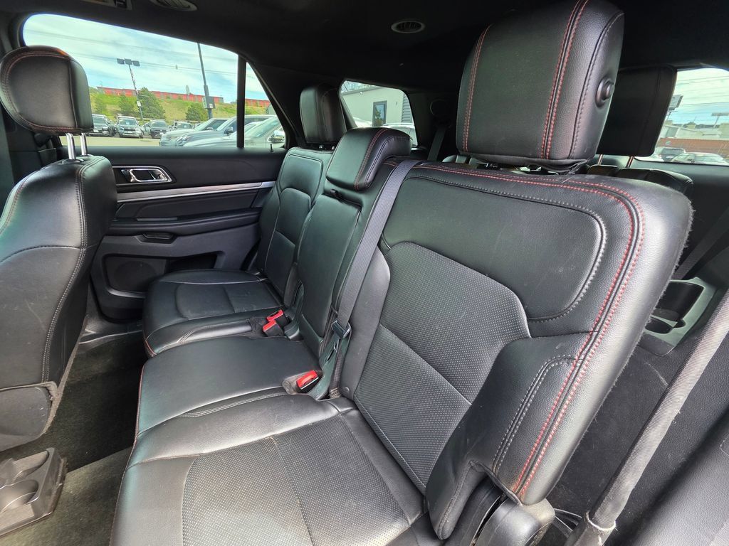 Used 2016 Ford Explorer Sport w/ Equipment Group 401A AWD/4WD image 9