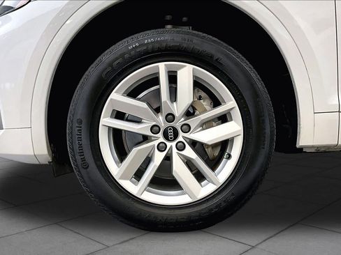 Used 2023 Audi Q5 2.0T Premium w/ Convenience Package AWD/4WD image 11