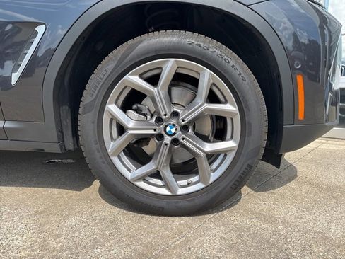 Used 2024 BMW X3 xDrive30i w/ Premium Package w/ZPA image 5