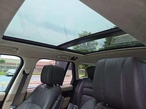 Used 2019 Land Rover Range Rover HSE AWD/4WD image 23