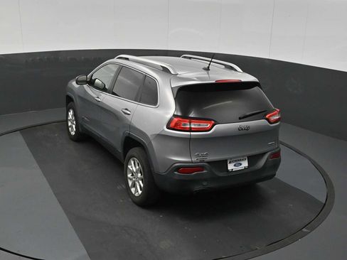 Used 2014 Jeep Cherokee Latitude AWD/4WD image 38