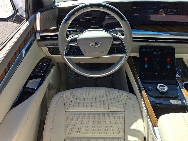 Used 2025 Cadillac Escalade Sport Platinum AWD/4WD image 11