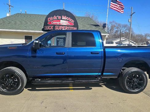 Used 2024 RAM 2500 Big Horn w/ Night Edition image 3