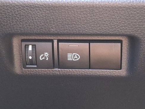 Used 2023 Toyota RAV4 LE AWD/4WD image 24
