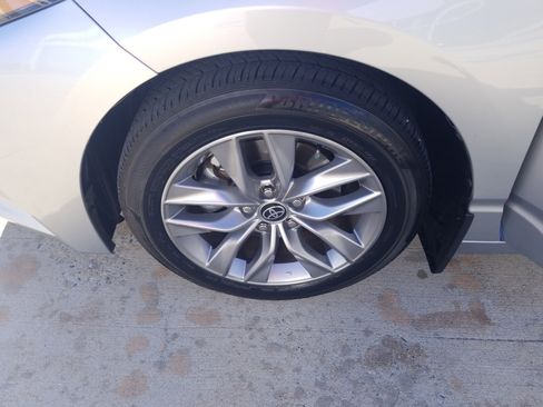 Used 2022 Toyota Avalon XLE image 21