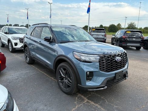 New 2026 Ford Explorer ST-Line AWD/4WD image 1