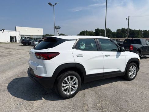 Used 2022 Chevrolet TrailBlazer LS FWD image 5