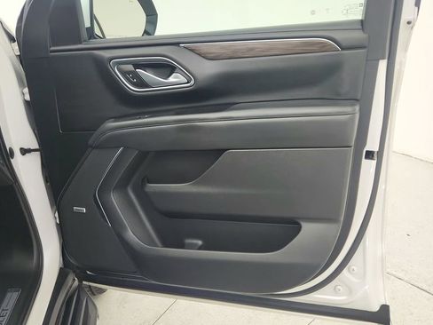 Used 2022 Chevrolet Tahoe LT w/ Luxury Package image 33