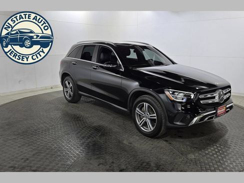 Used 2021 Mercedes-Benz GLC 300 4MATIC w/ Premium Package image 1
