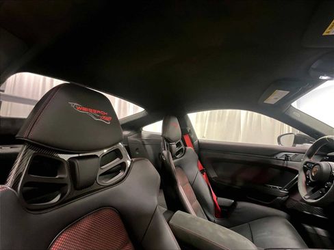 Used 2025 Porsche 911 GT3 RS image 24