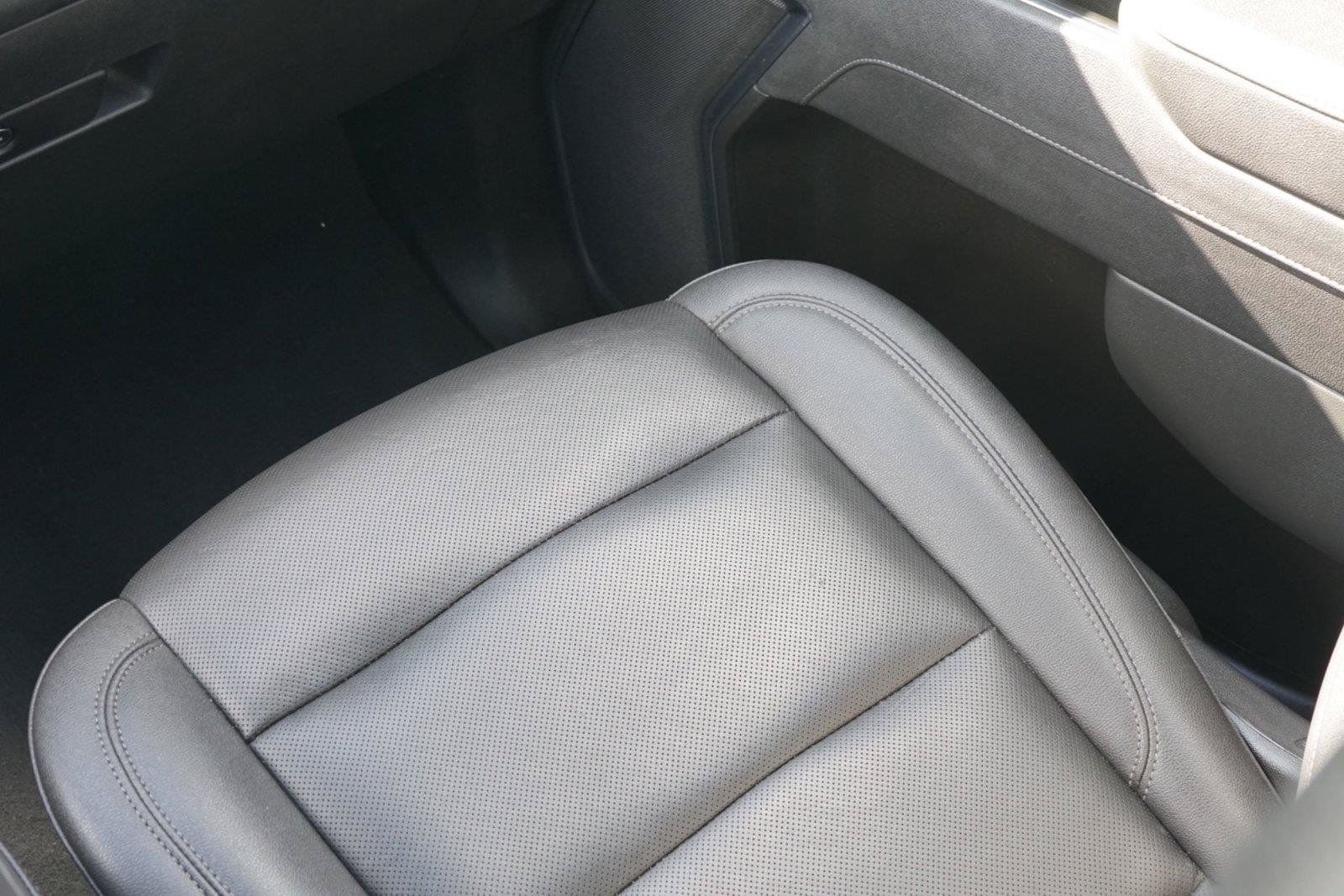 Used 2025 GMC Sierra 1500 SLT RWD image 26