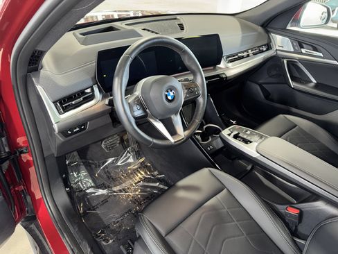 Certified 2025 BMW X2 xDrive28i w/ Premium Package image 20