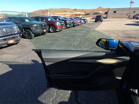 Used 2023 Tesla Model 3 Standard Range image 12