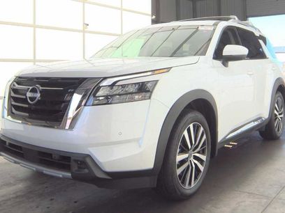 Used 2025 Nissan Pathfinder Platinum w/ Cargo Package