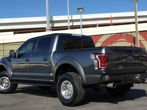 Used 2017 Ford F150 Raptor w/ Equipment Group 802A Luxury AWD/4WD image 19