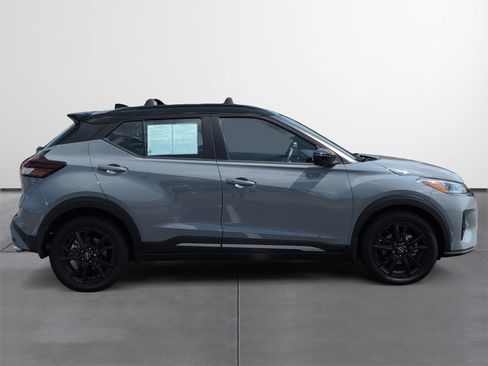 Used 2024 Nissan Kicks SR w/ Interior Electronics Package FWD image 6
