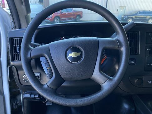 Used 2018 Chevrolet Express 2500 Work Van w/ Driver Convenience Package image 2