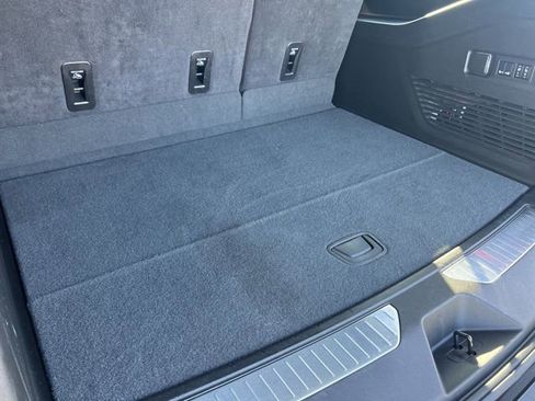 Certified 2024 Chevrolet Suburban RST w/ Luxury Package image 28